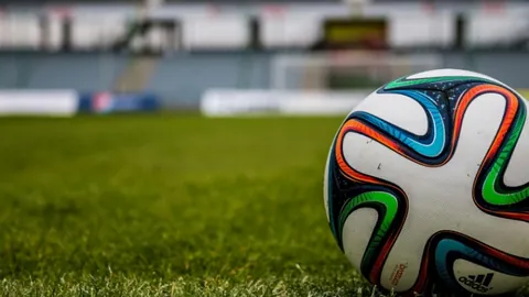 辽本钢险胜北京控股，萨林杰错失良机